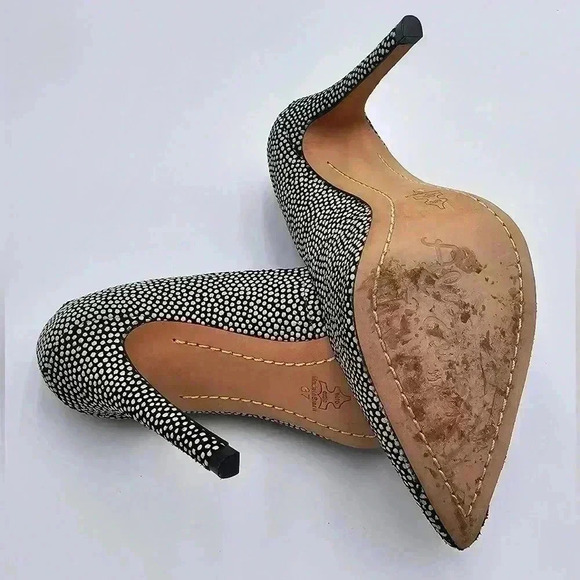 Alice + Olivia Womens Size 7 Black Devon Leather Heel with White Dots - Picture 7 of 10